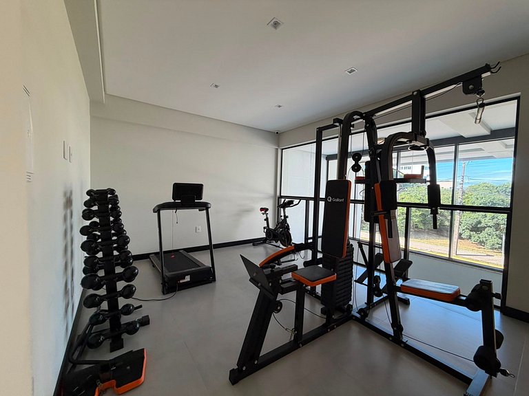 Apto com 2 suites, a 200 mts do mar