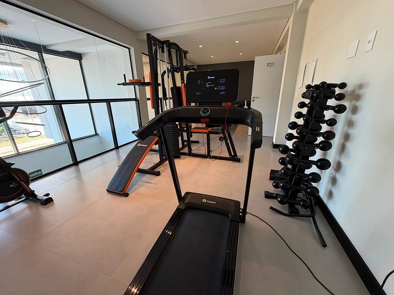 Apto com 2 suites, a 200 mts do mar