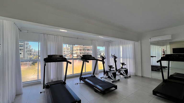 Apartamento 306 com piscina próximo à praia