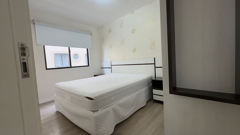 Apartamento Frente Mar em Meia Praia.