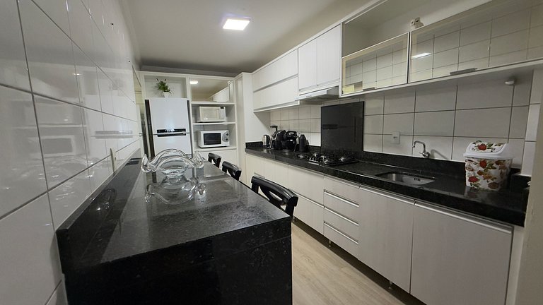 Apartamento Frente Mar em Meia Praia.