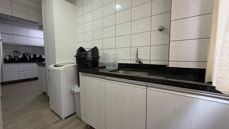 Apartamento Frente Mar em Meia Praia.