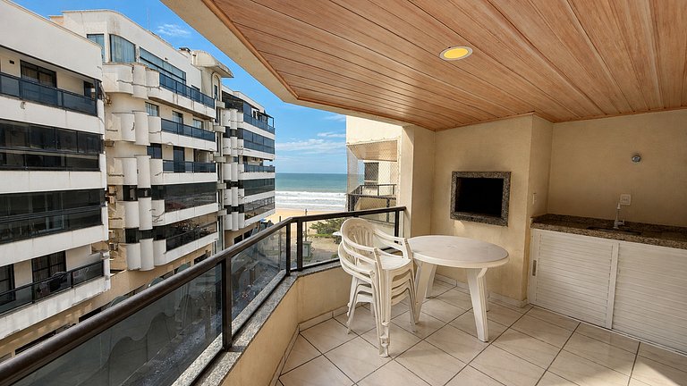Apartamento com vista para o mar