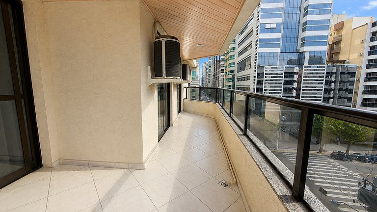 Apartamento com vista para o mar