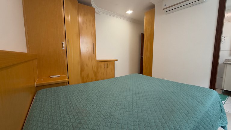Apartamento 5 suítes na quadra mar!