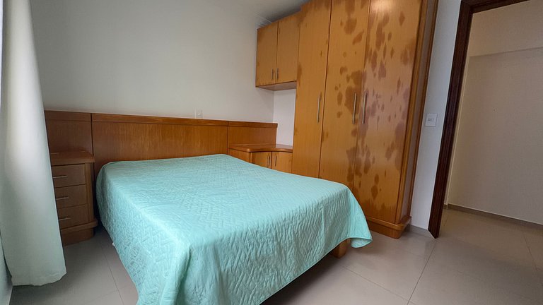 Apartamento 5 suítes na quadra mar!