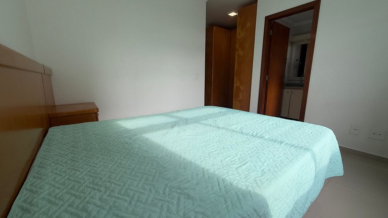 Apartamento 5 suítes na quadra mar!