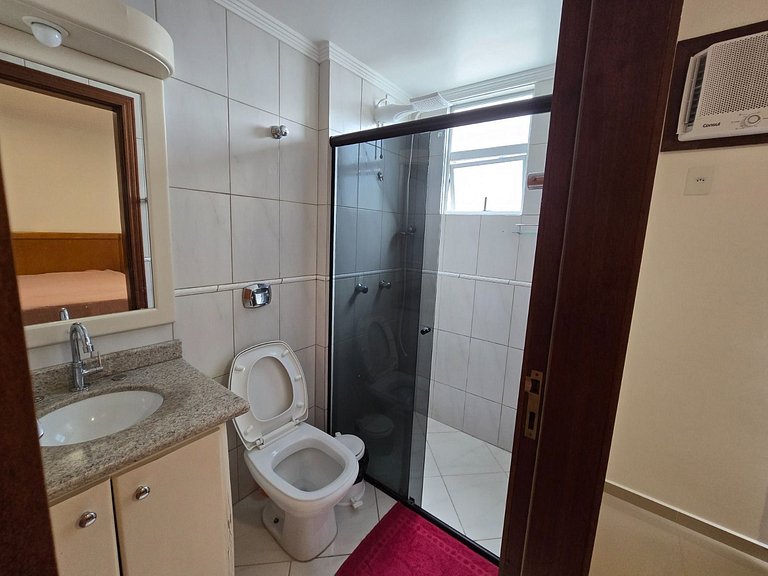 Apartamento 5 suítes na quadra mar!