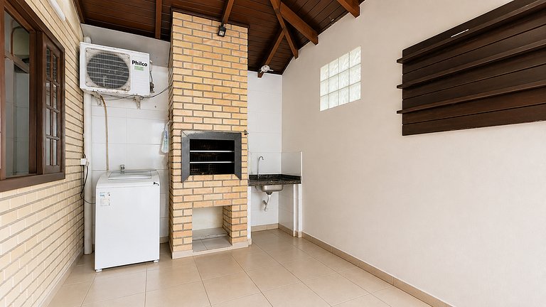 Duplex em Bombinhas a 400 metros do mar
