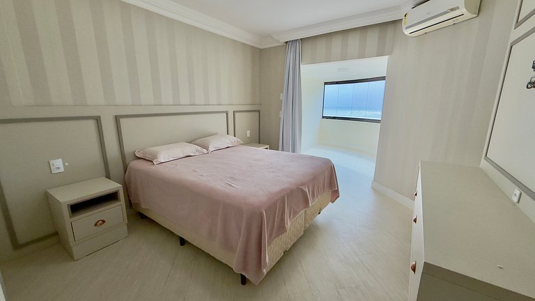 Apartamento 4 suítes Beira-mar
