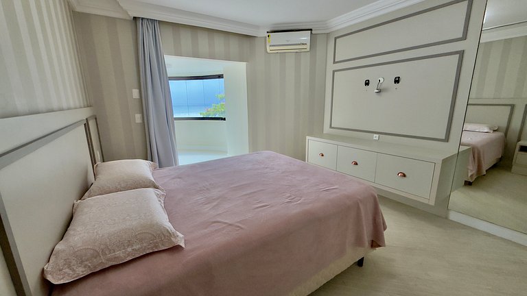 Apartamento 4 suítes Beira-mar