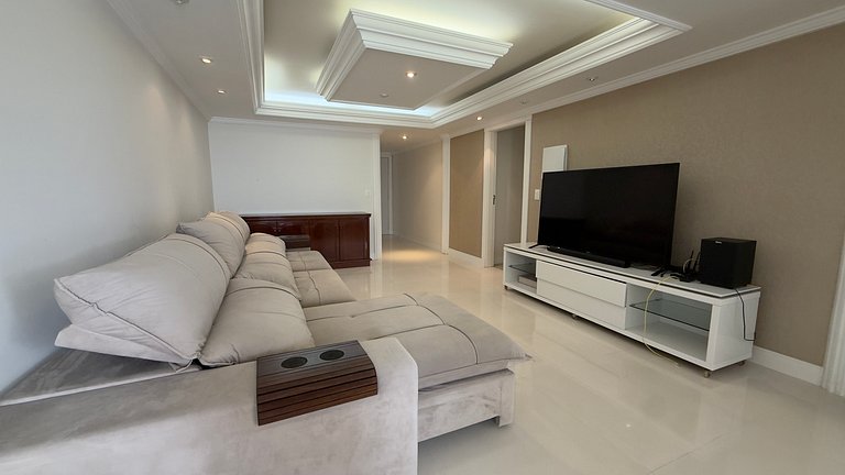 Apartamento 4 suítes Beira-mar