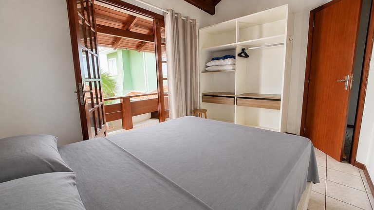 Duplex em Bombinhas a 400 metros do mar