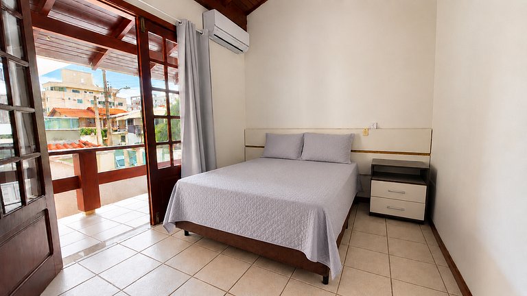 Duplex em Bombinhas a 400 metros do mar