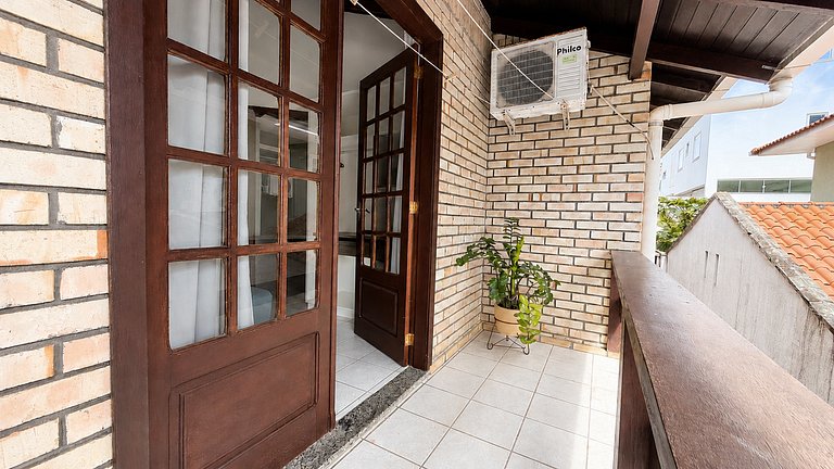 Duplex em Bombinhas a 400 metros do mar