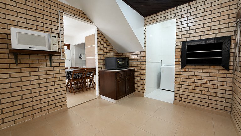 Duplex em Bombinhas a 400 metros do mar