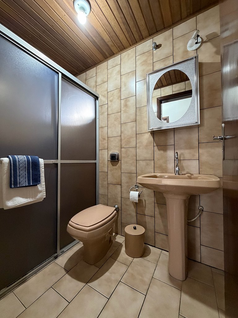 Apartamento 102 com linda vista mar