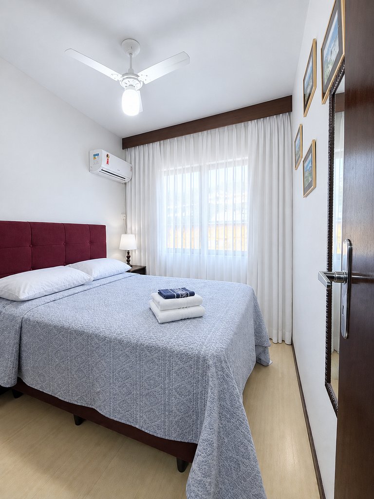 Apartamento 102 com linda vista mar