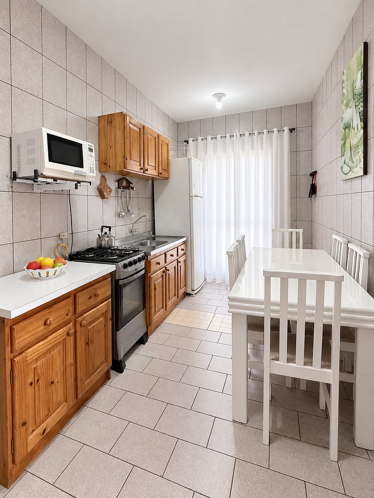 Apartamento 102 com linda vista mar