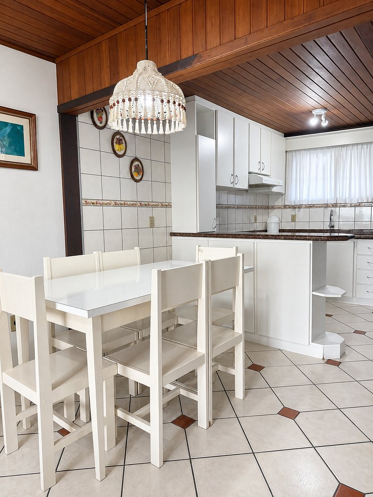 Apartamento 402 com Vista para o Mar