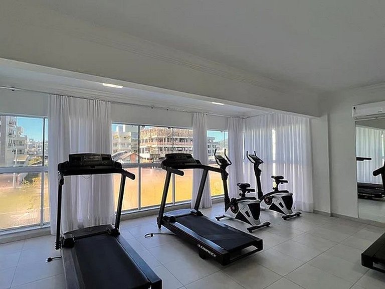 Apartamento 105 com piscina próximo à praia