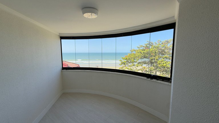 Apartamento 4 suítes Beira-mar